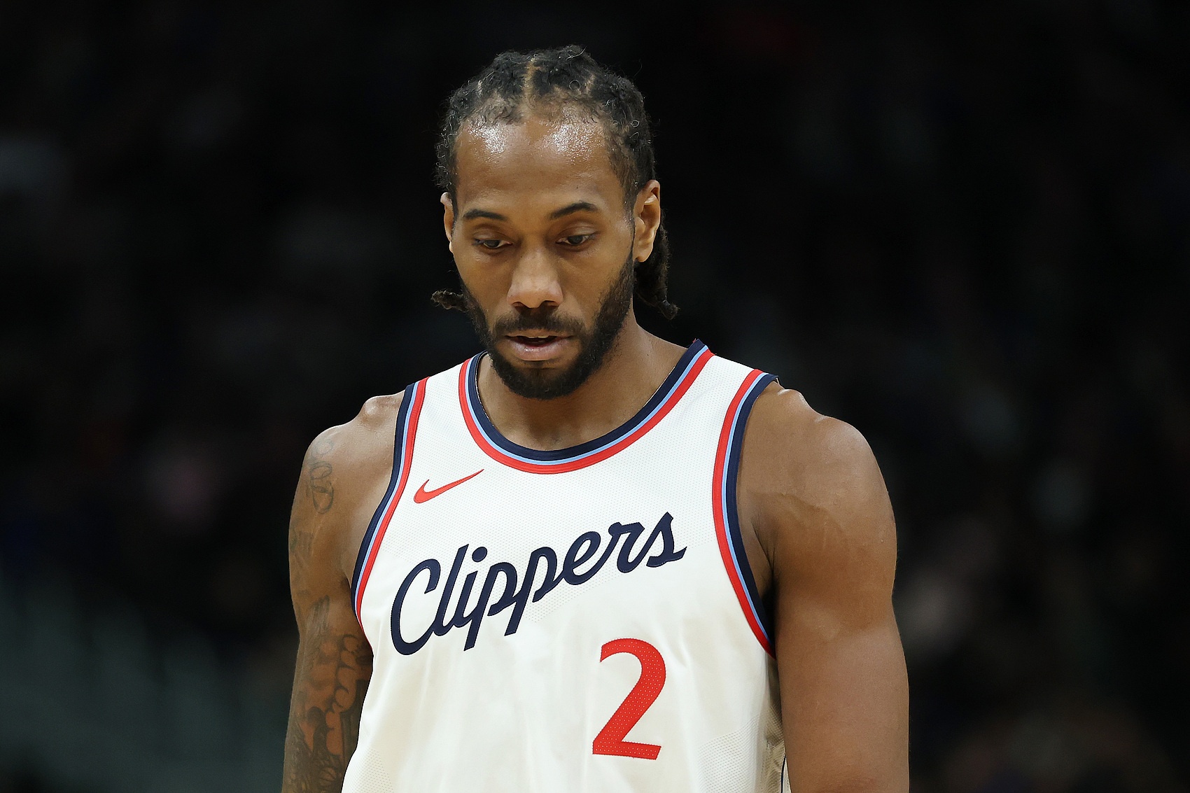  防守托底！小卡復(fù)出14中6拿到17分8板4助4斷1帽 三分5中3