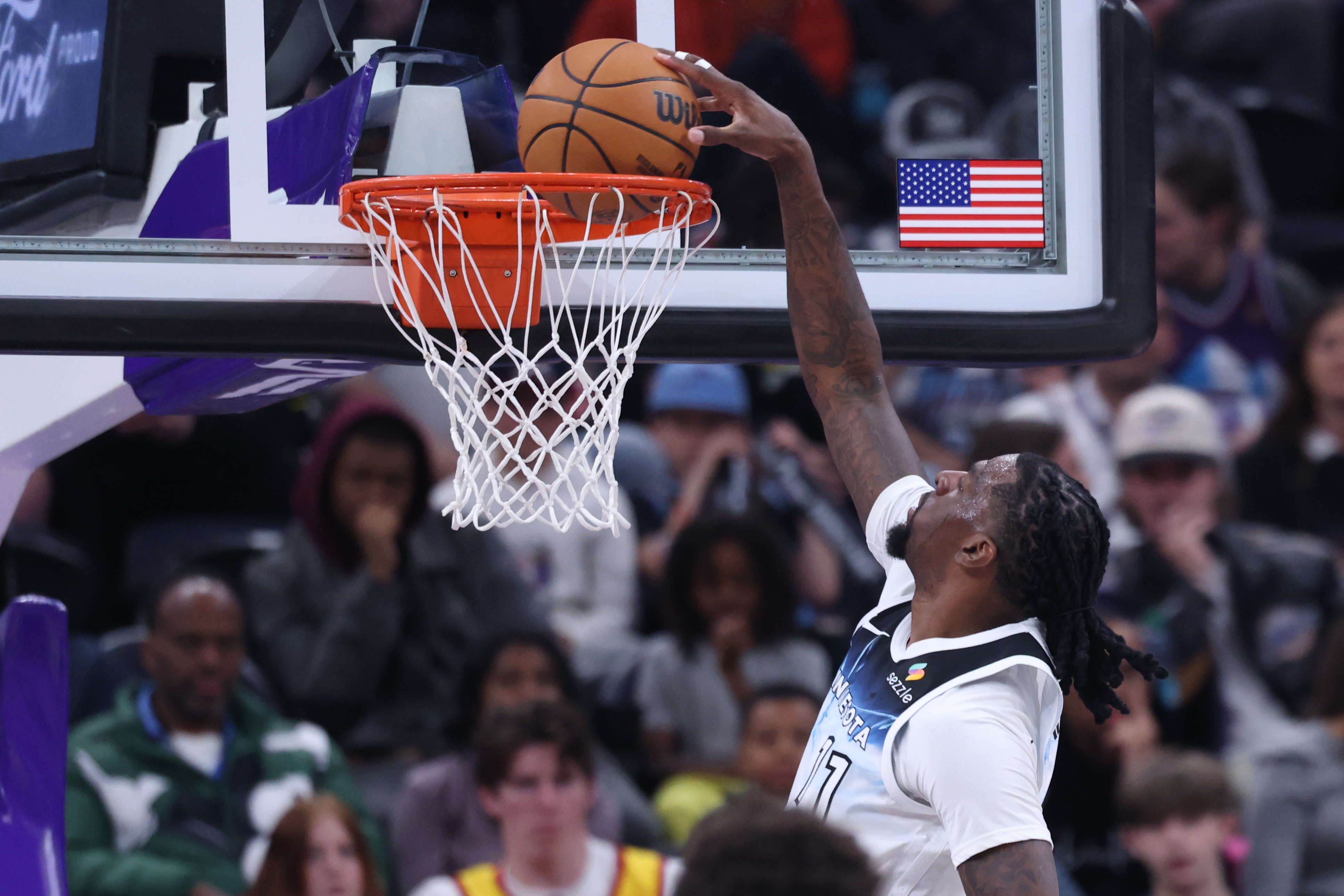  華子不在我當(dāng)家！納茲-里德25中10空砍27分11板5助2斷1帽