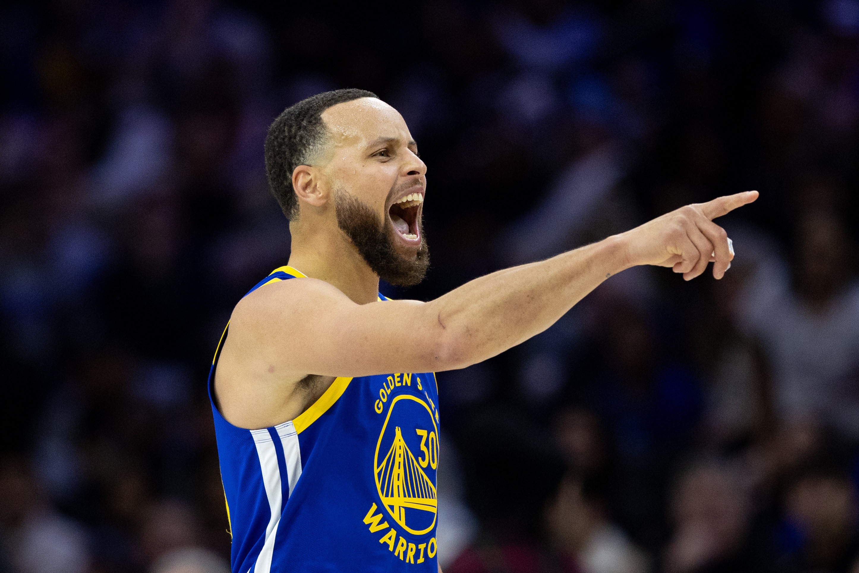  客場響起MVP喊聲！庫里三分13中7對巴克萊說晚安 轟下40分4板4助