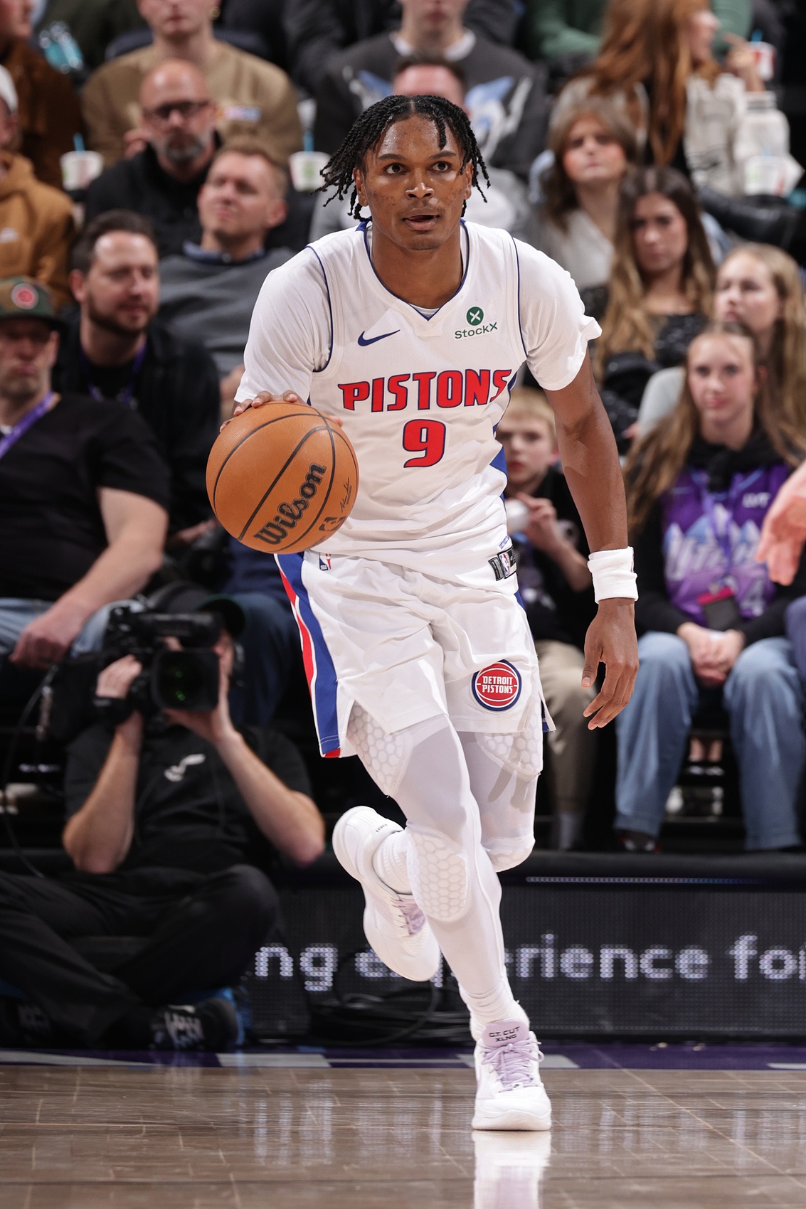  活力滿滿！奧薩爾沖擊內(nèi)線&捍衛(wèi)禁飛區(qū) 全場得18分10板2助2斷4帽