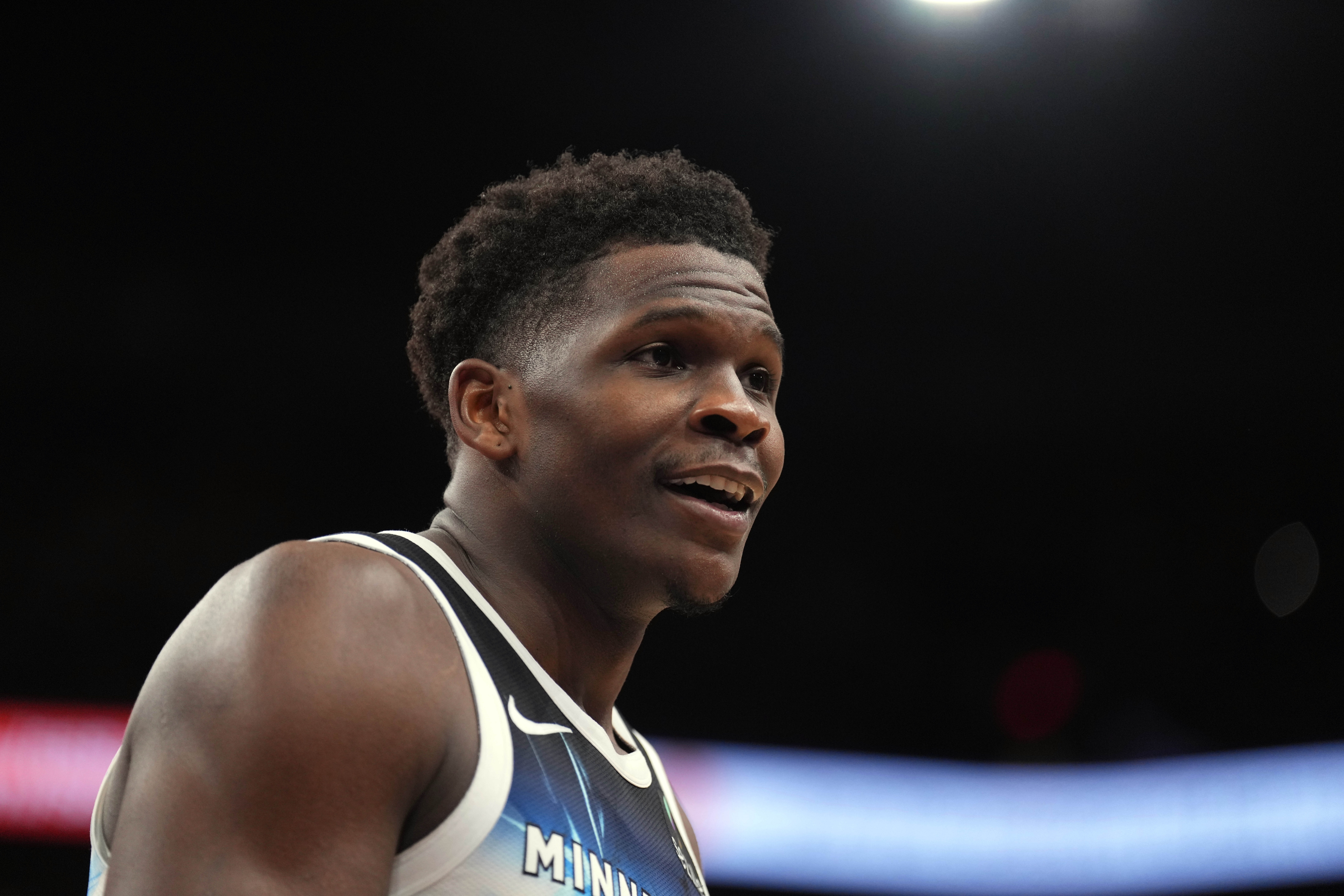  對飆穆雷按住勢頭！愛德華茲第三節(jié)8中4得10分2板3助