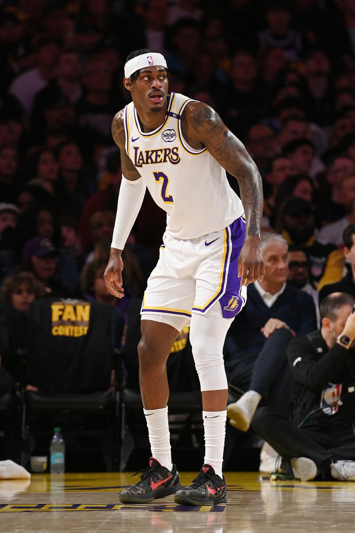  撕咬！范德比爾特6中4得10分2板1助3斷 防守范圍覆蓋全場