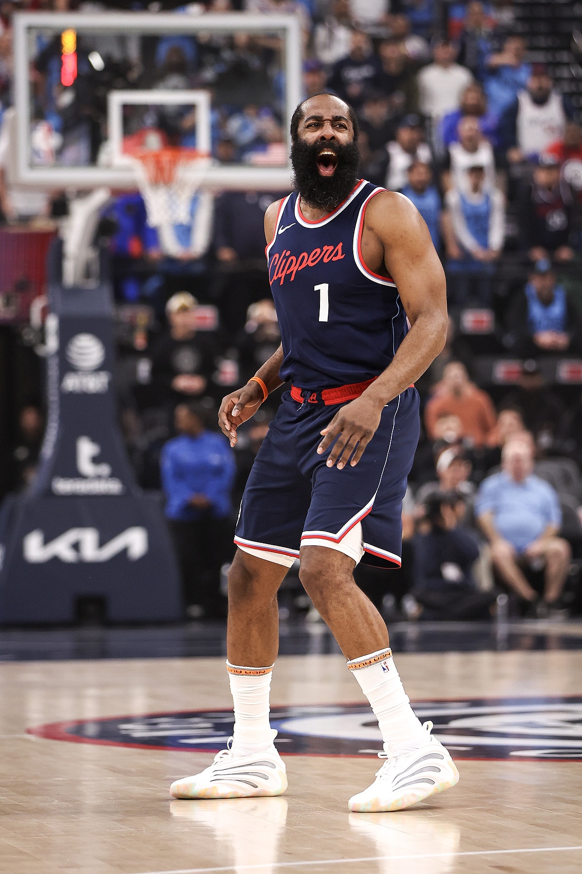  時(shí)光倒流！35歲哈登狂轟50+點(diǎn)燃洛城：老兵不死，只是悄然登峰