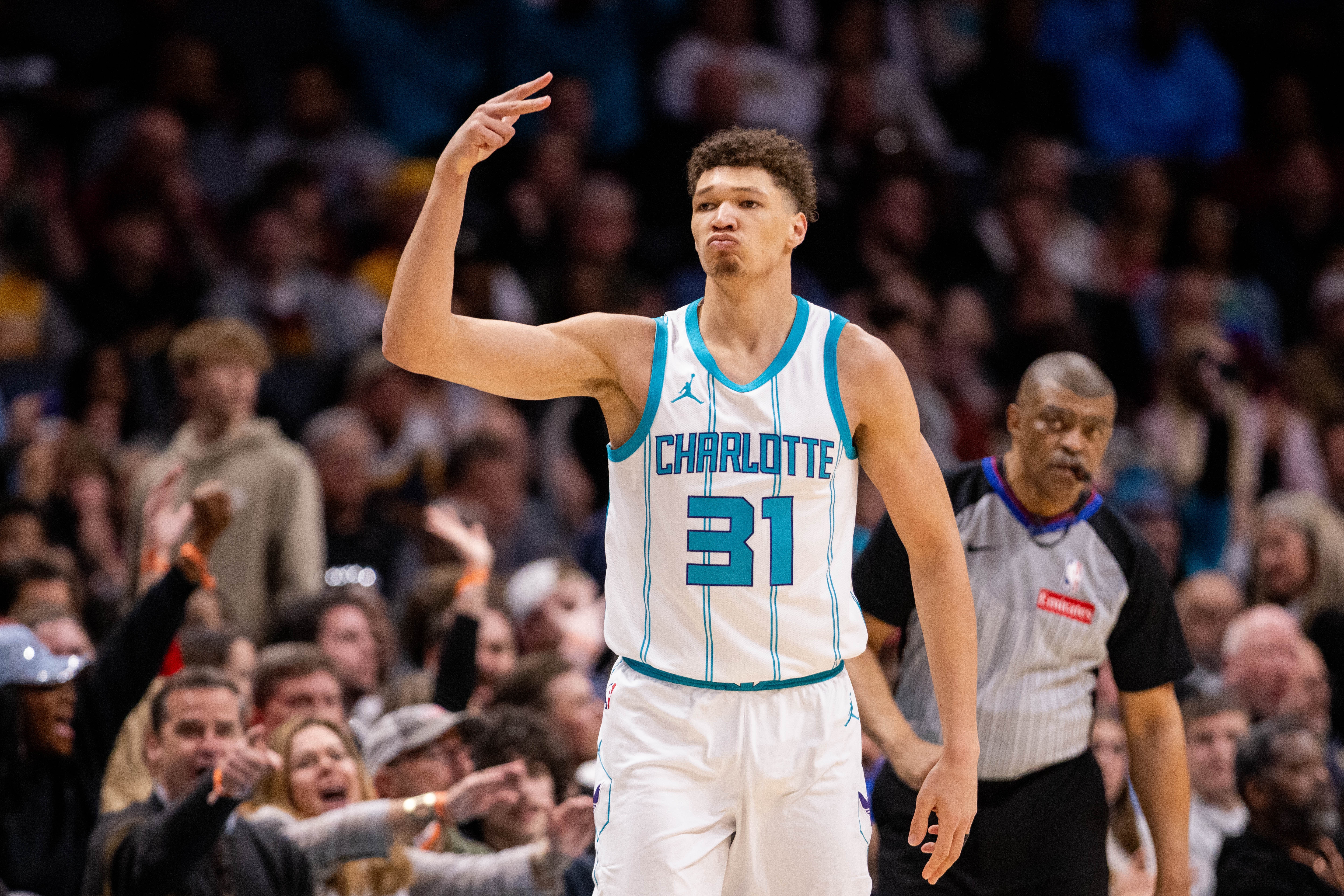  薩隆談表現(xiàn)：經(jīng)歷了起起落落這是成長的過程 現(xiàn)在我更加自如了