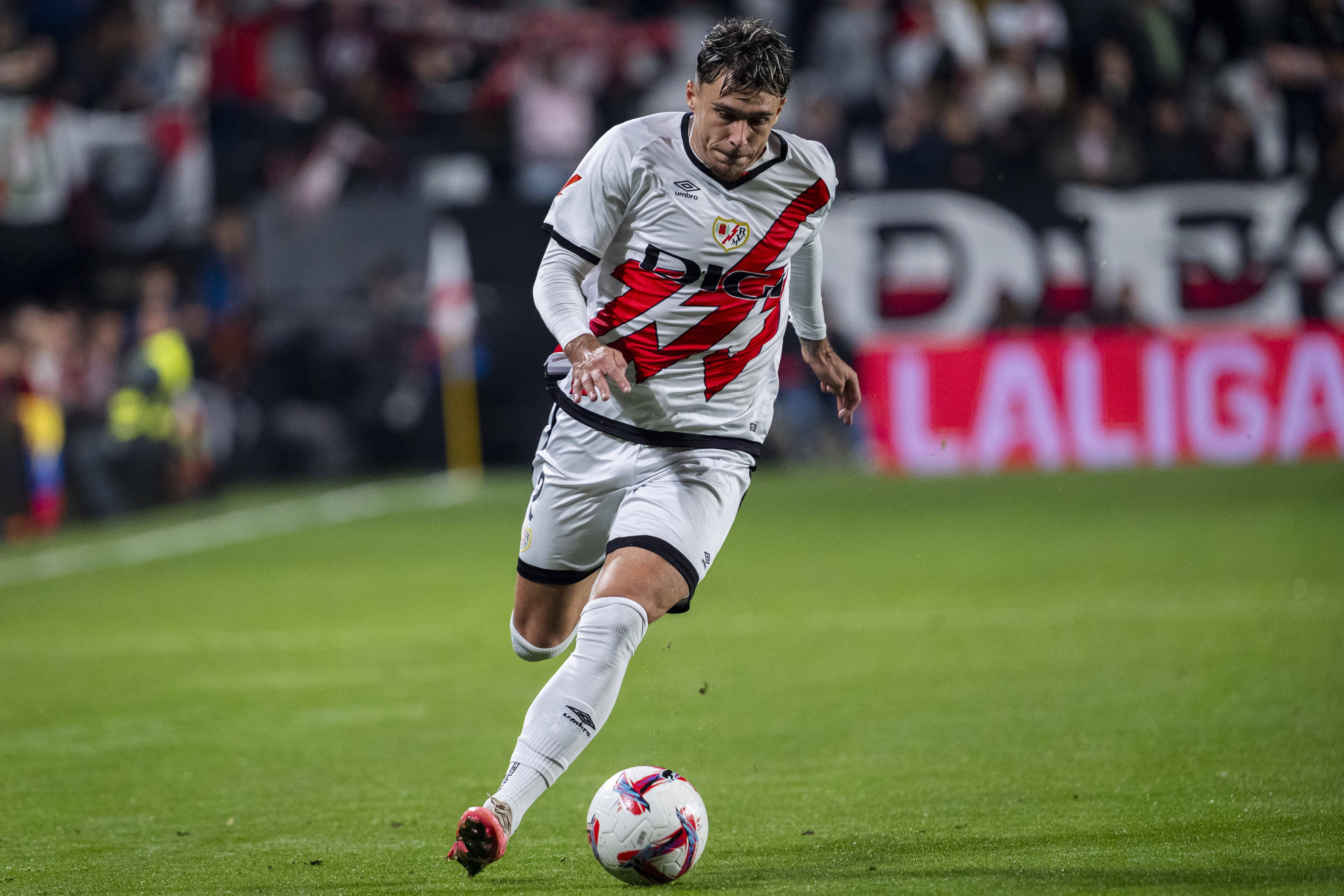  每體：巴薩有意拉蒂烏，巴列卡諾要求付2500萬歐解約金