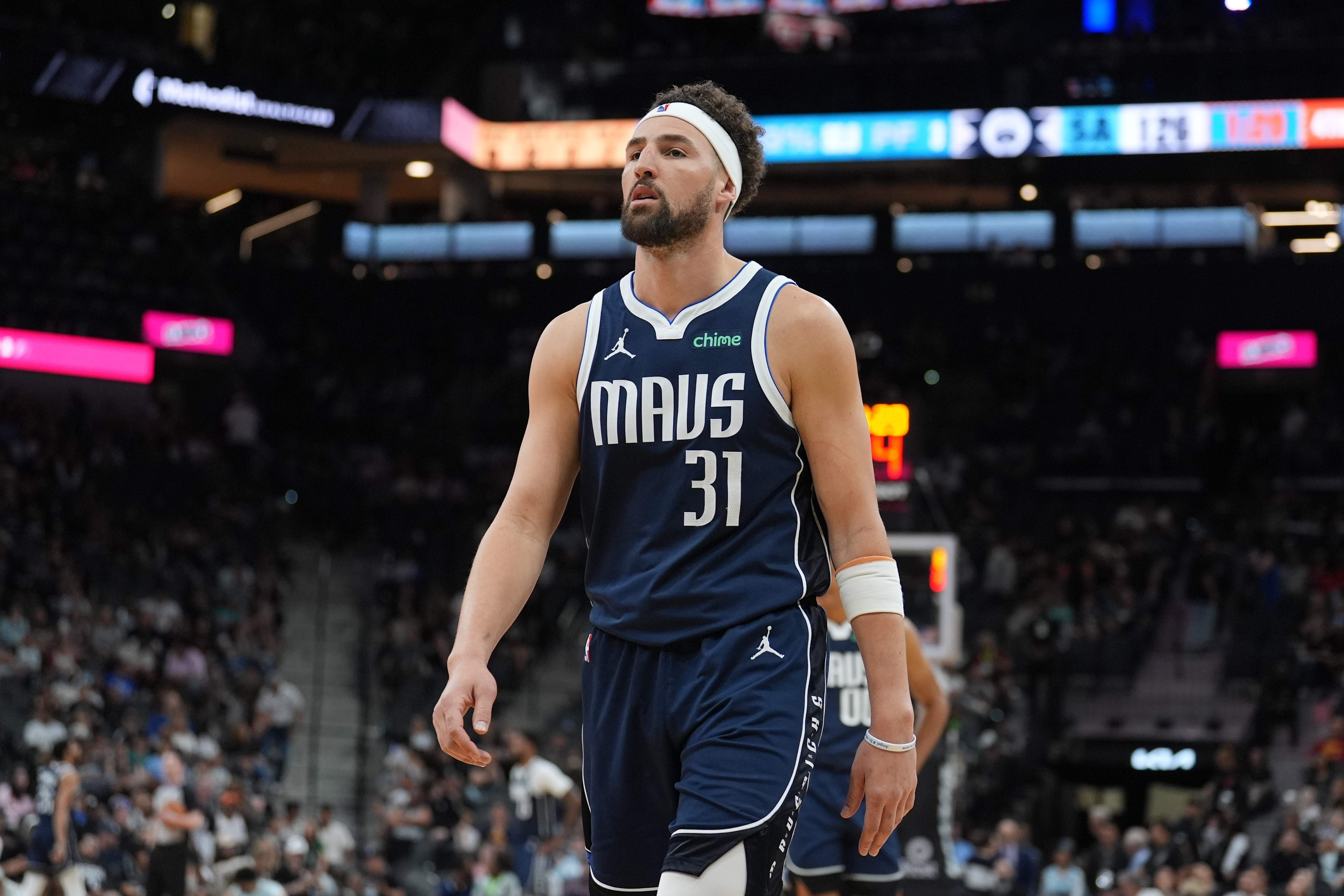  得分沒出手多！克萊手感全無 上半場5中1僅得4分2籃板