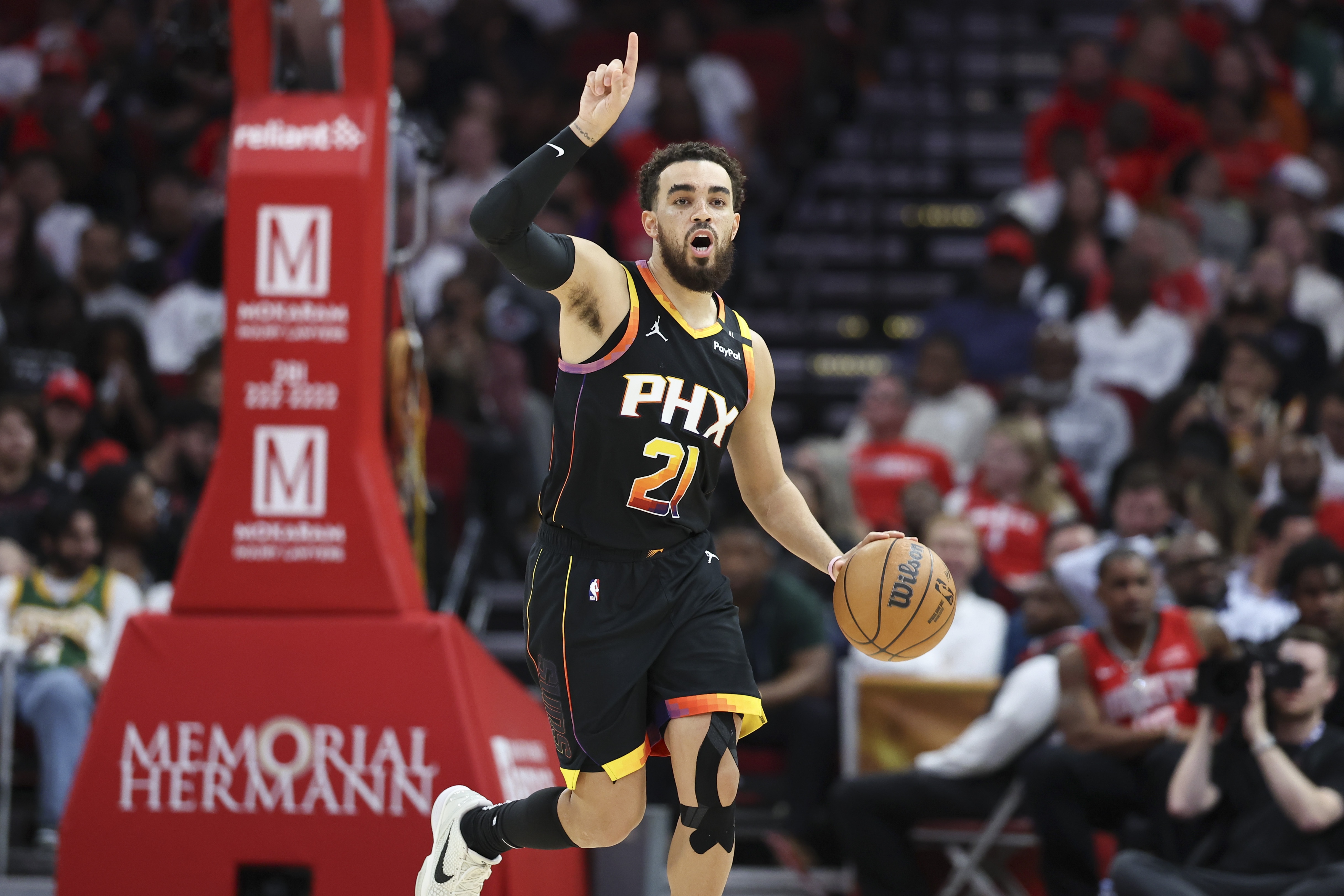  泰厄斯-瓊斯：三連勝靠的是積極性 我們現(xiàn)在的比賽方式很棒