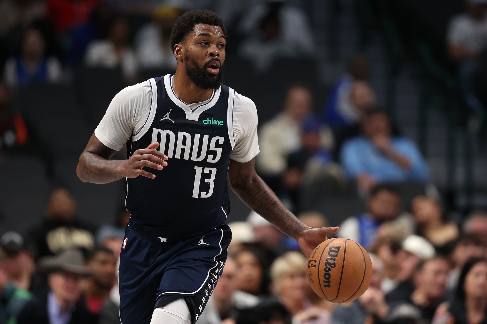  高效發(fā)揮！馬紹爾12中8砍下19分11板5助2斷 幫助球隊(duì)終結(jié)4連敗