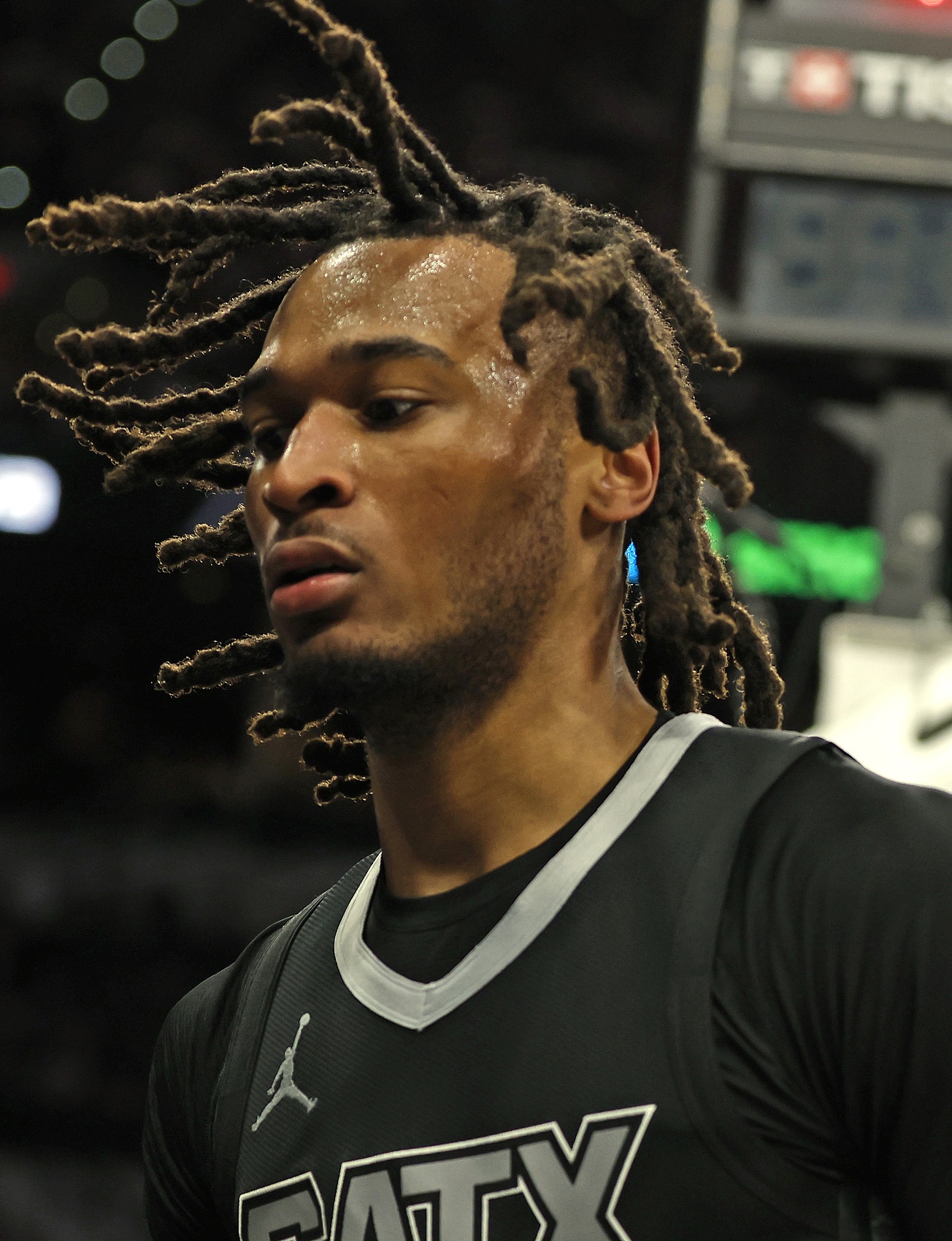  未來(lái)可期！卡斯?fàn)柛掖蚋移?19中8&三分6中3砍23分8籃板3助攻