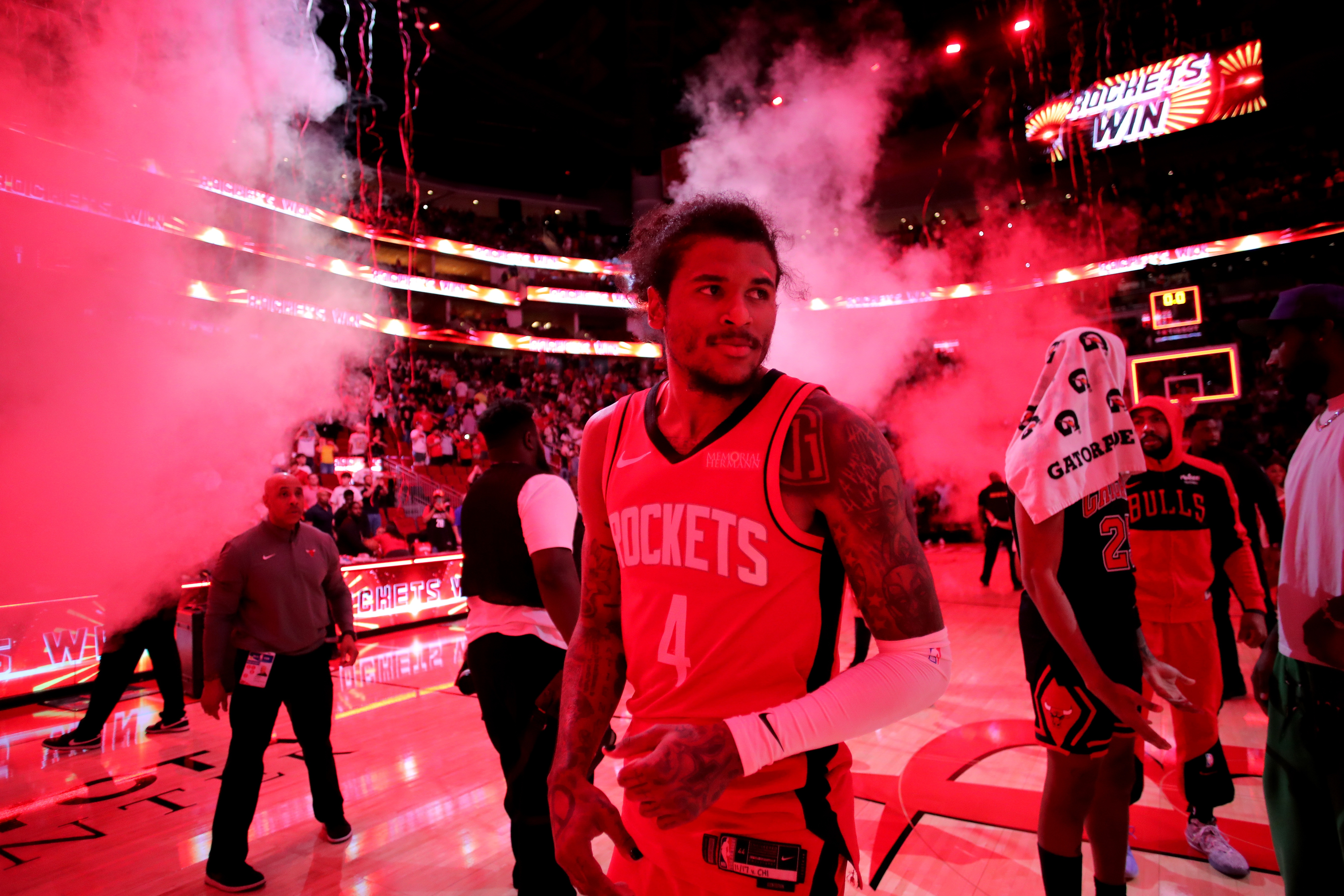  低開高走！杰倫-格林26中10砍30分7板2斷1帽 13次助攻創(chuàng)個人新高