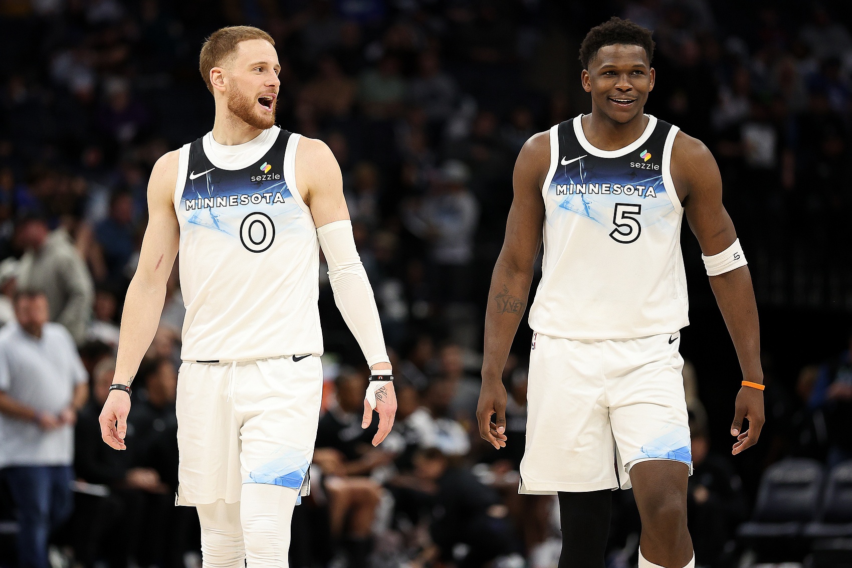  迪文：季后賽必須打出最好的表現(xiàn) 立足防守的同時保持流暢進(jìn)攻