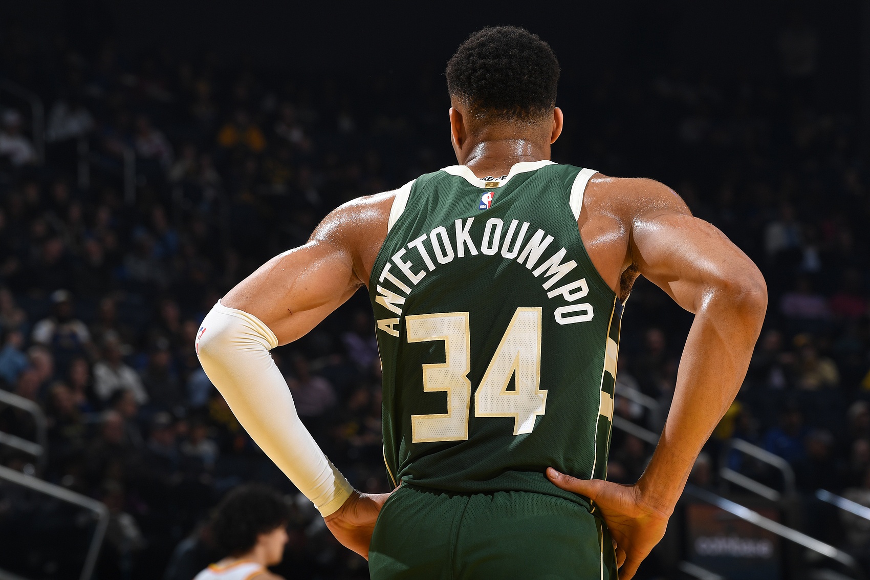  還是空砍！字母哥18中11&14罰9中空砍31分9板5助 正負值-18