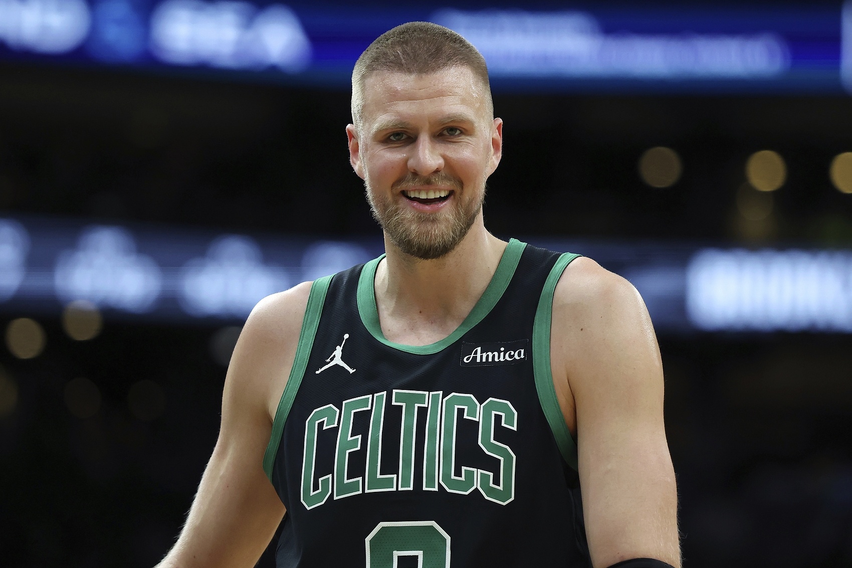  今天是波神！波爾津吉斯上半場12中6爆砍21分8板4助1斷 三分5中3