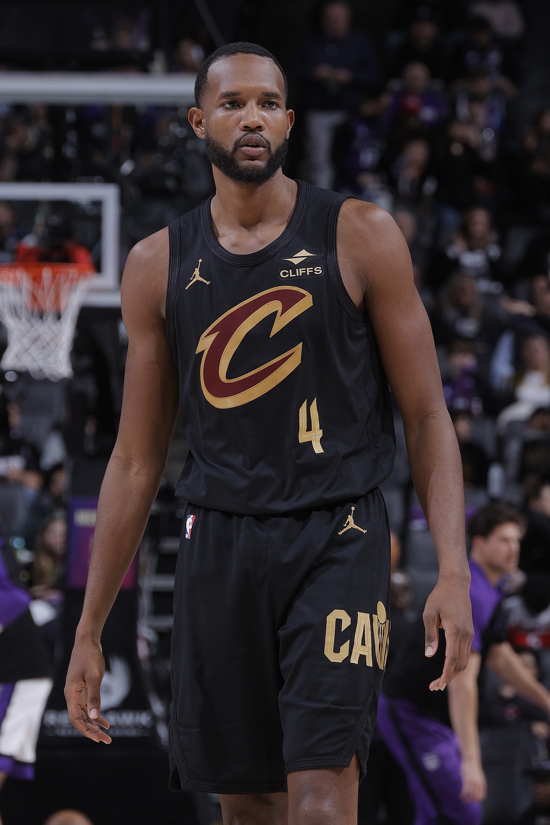  還需要做得更多！莫布里14中7拿到16分12板5助&末節(jié)砍下9分