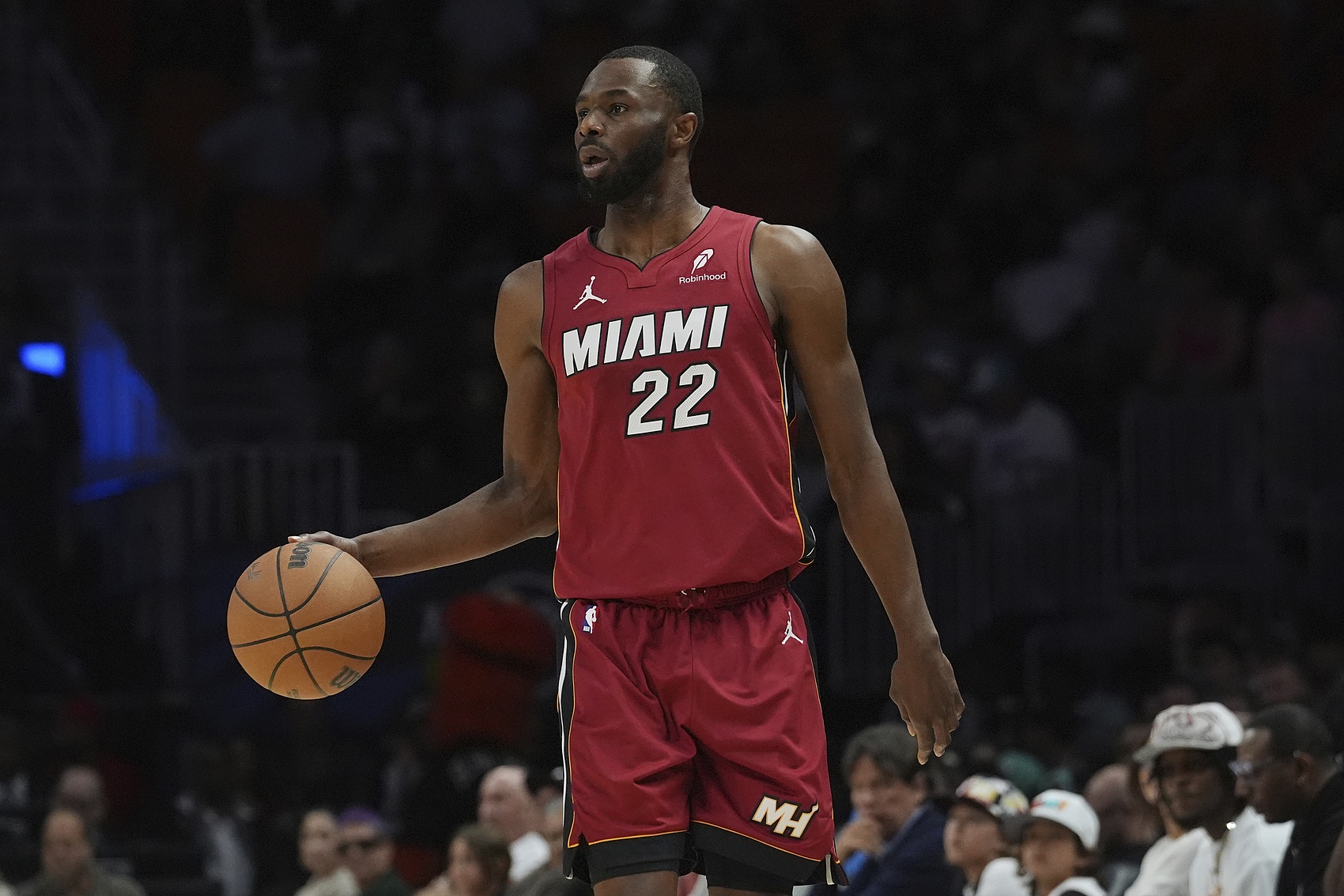  科爾：維金斯是我最喜歡的球員之一 希望他別在我們頭上砍下42分