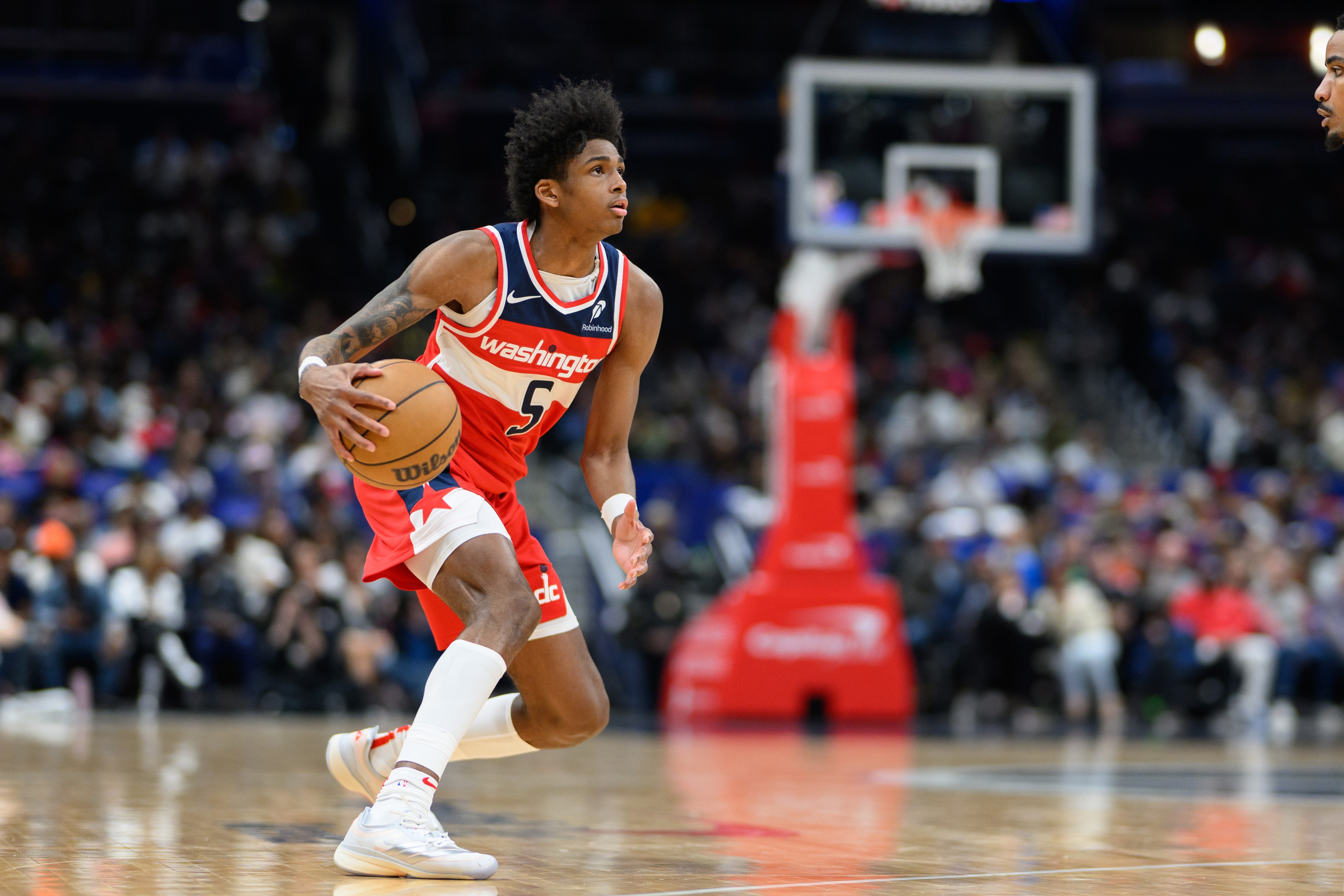  末節(jié)14分&一度命中關鍵三分！23號秀AJ-約翰遜42分鐘14中6砍20分