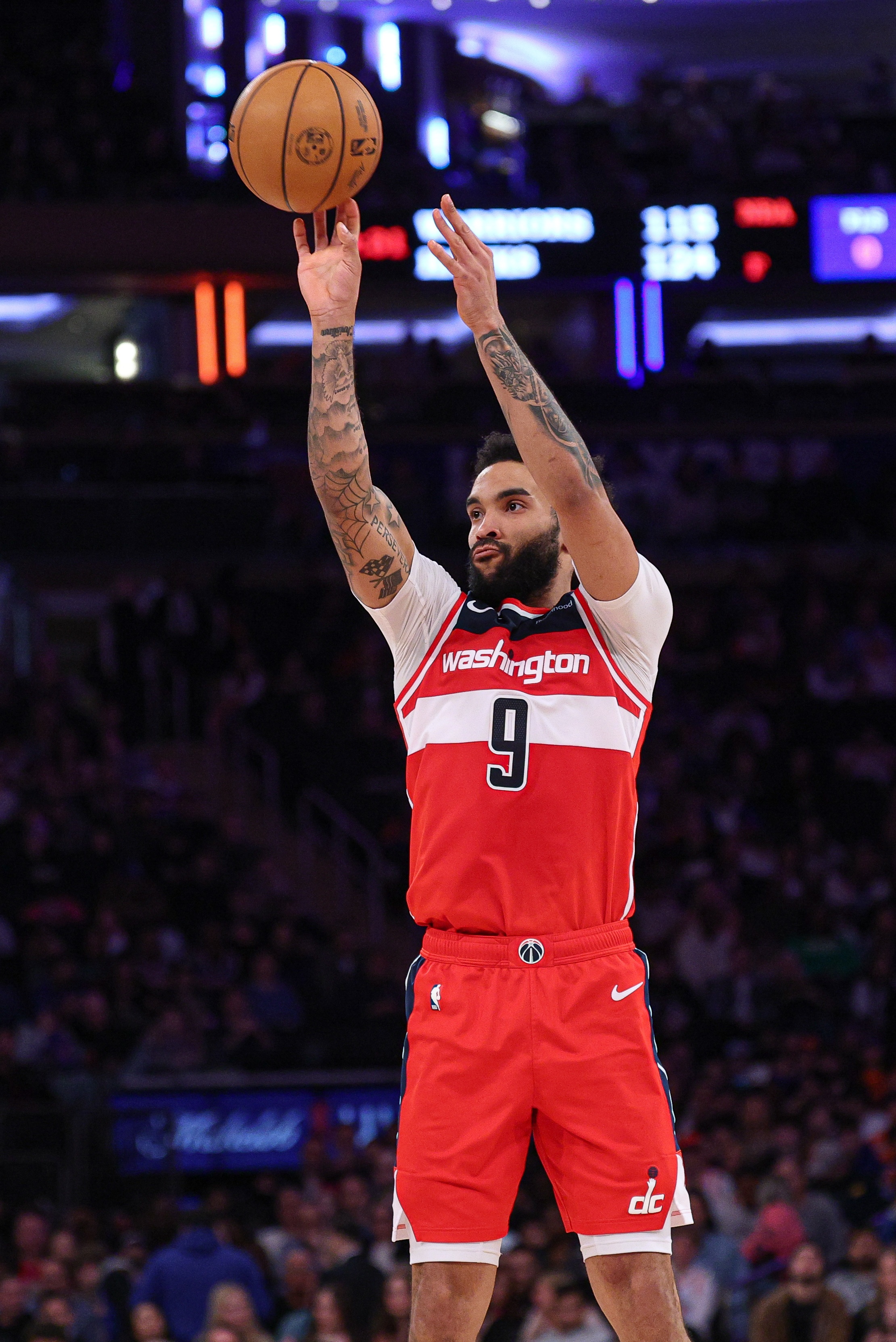  陌生！奇才首節(jié)三分球12中9爆砍45分 領(lǐng)先76人16分