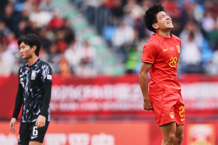  足球報(bào)：男足國字號兩年來3次擊敗韓國 展現(xiàn)了中國足球的進(jìn)步