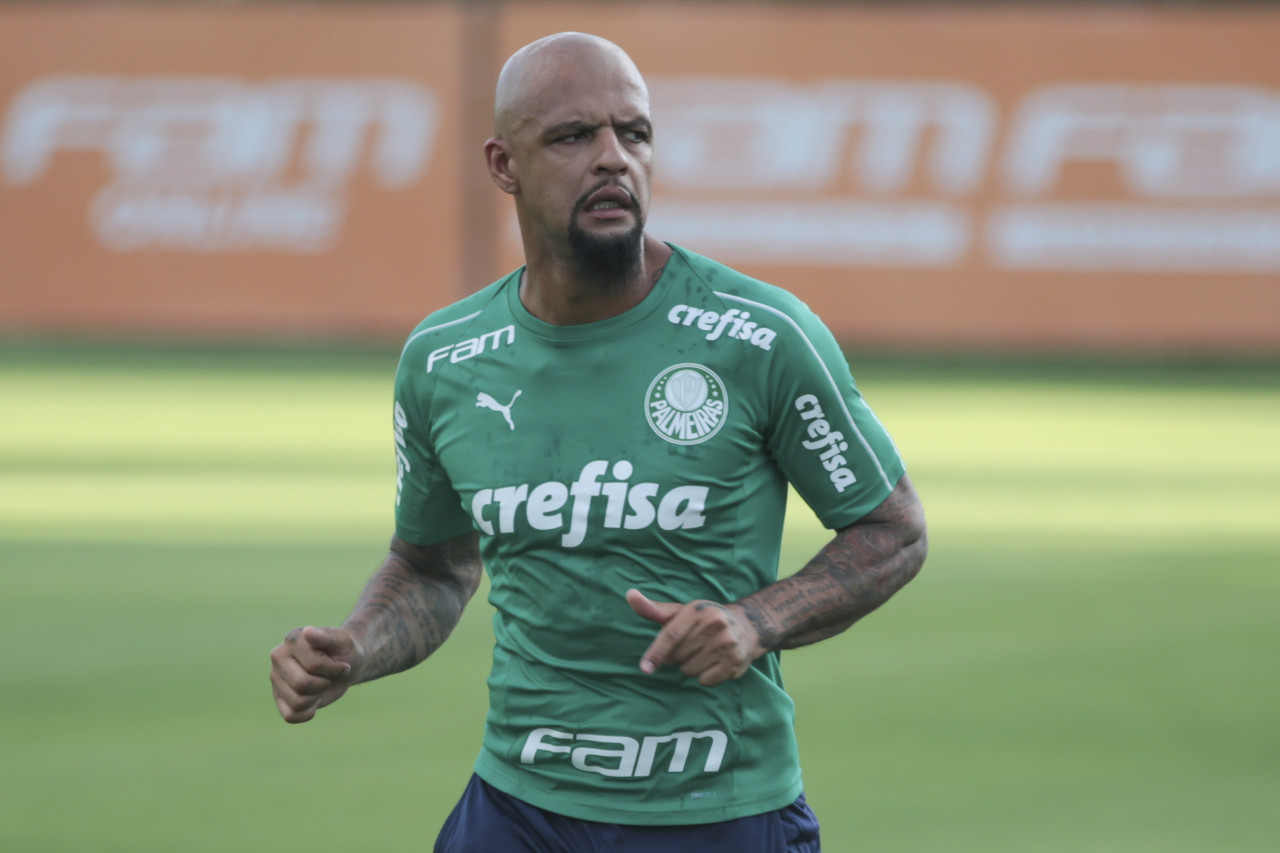  梅洛談拉菲尼亞放話：他很有個(gè)性&我支持他，巴西要做好戰(zhàn)斗準(zhǔn)備